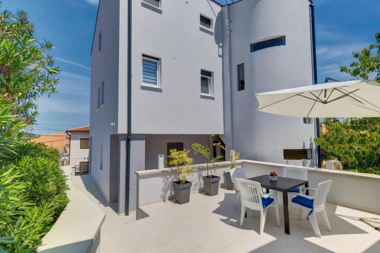 Apartments Hemetek Veli Losinj Exterior photo